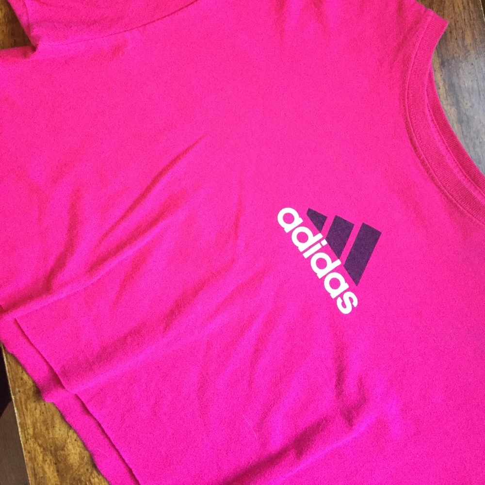 Adidas Altered Crop Top. 🌺🌷